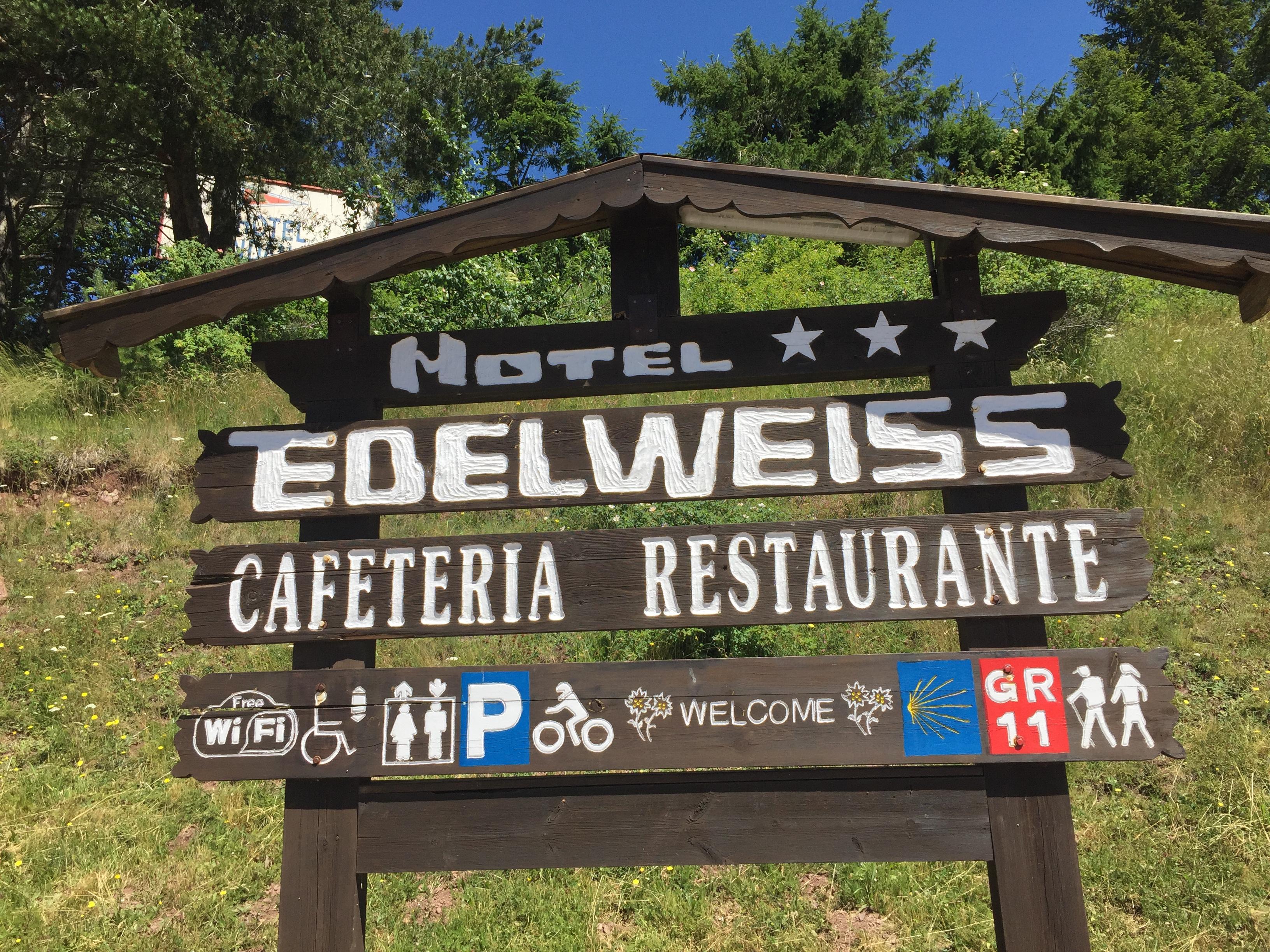 Hotel Edelweiss Candanchú エクステリア 写真