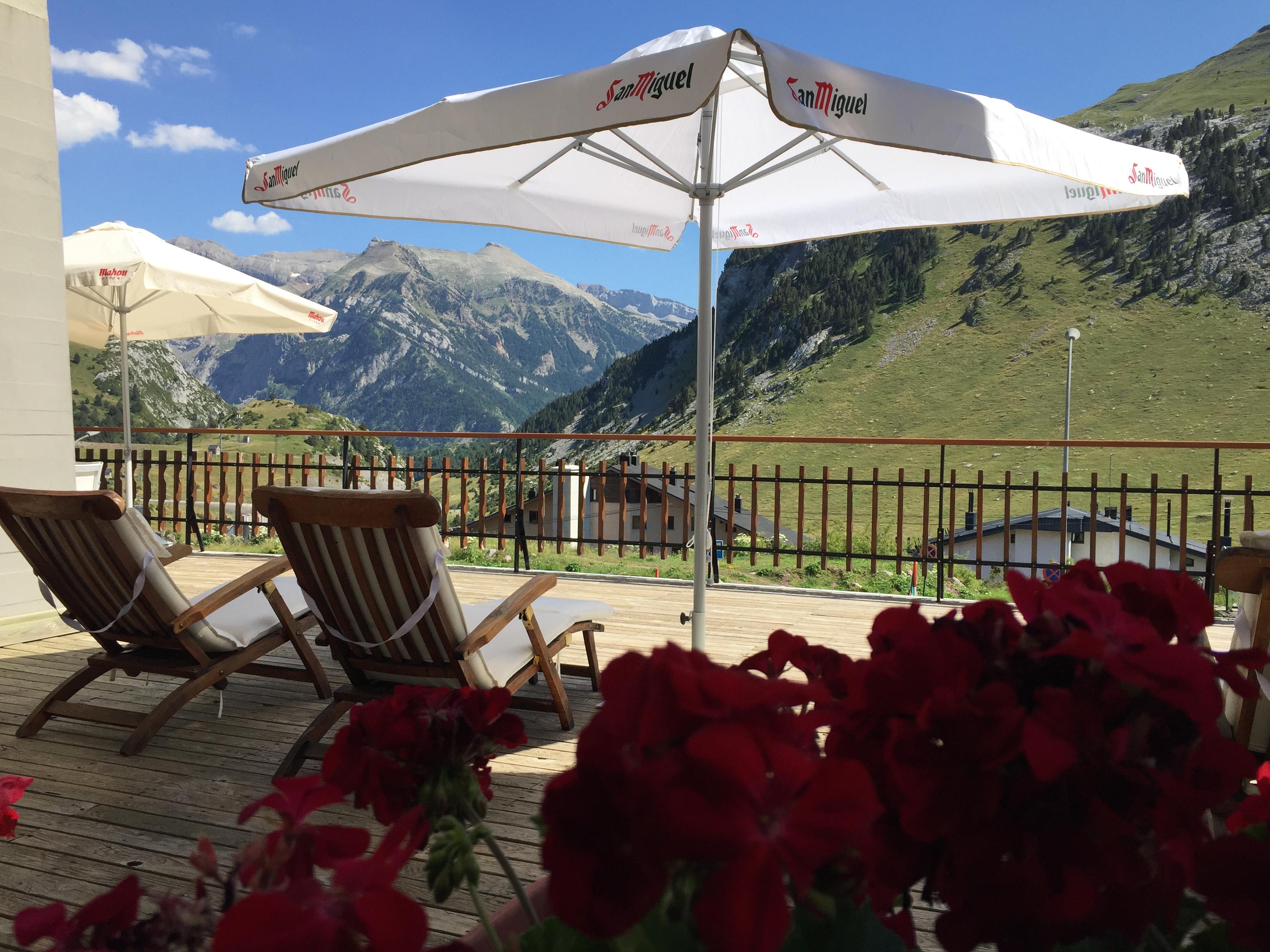 Hotel Edelweiss Candanchú エクステリア 写真