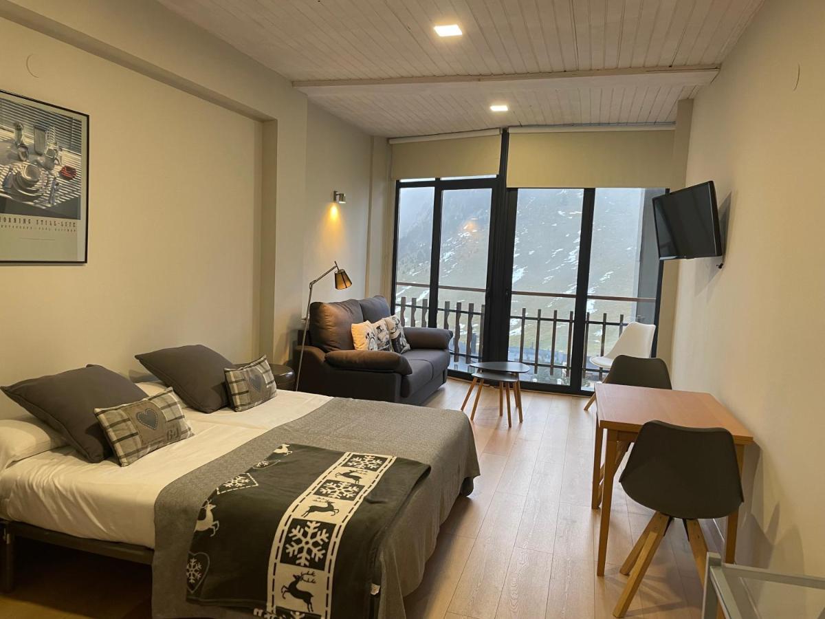Hotel Edelweiss Candanchú エクステリア 写真