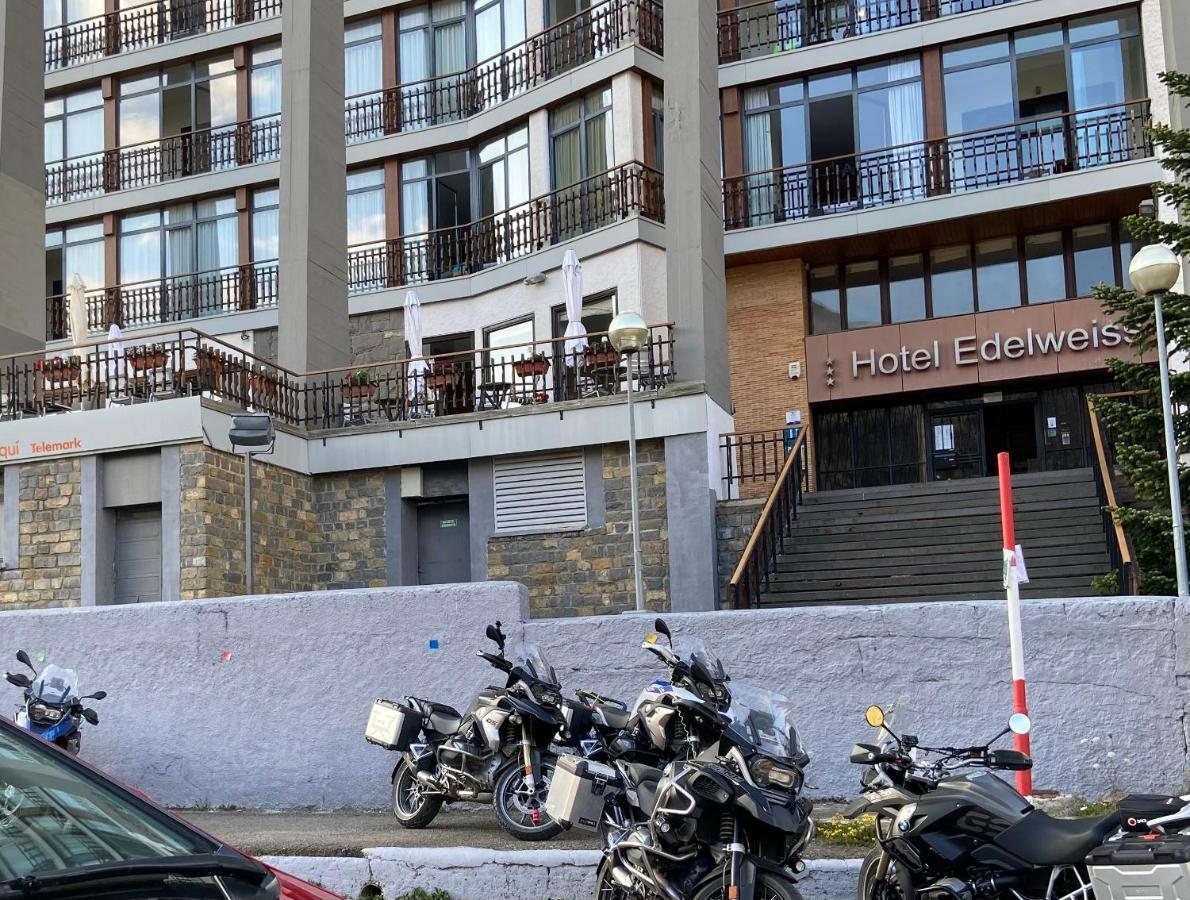 Hotel Edelweiss Candanchú エクステリア 写真