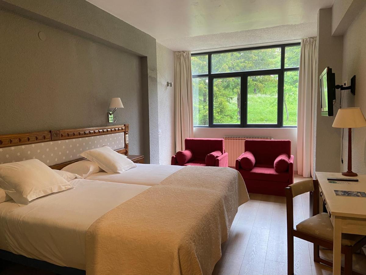 Hotel Edelweiss Candanchú エクステリア 写真