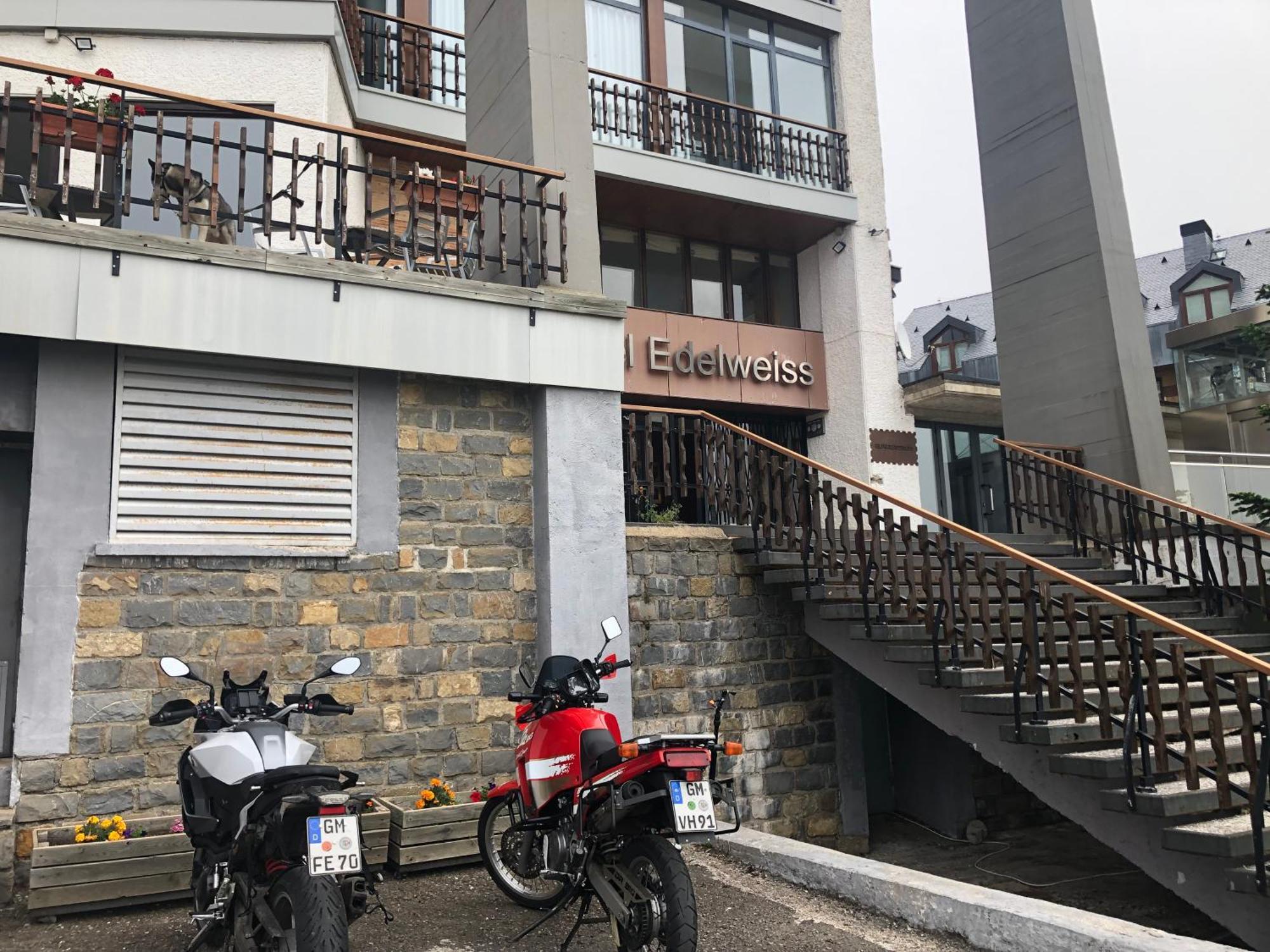 Hotel Edelweiss Candanchú エクステリア 写真
