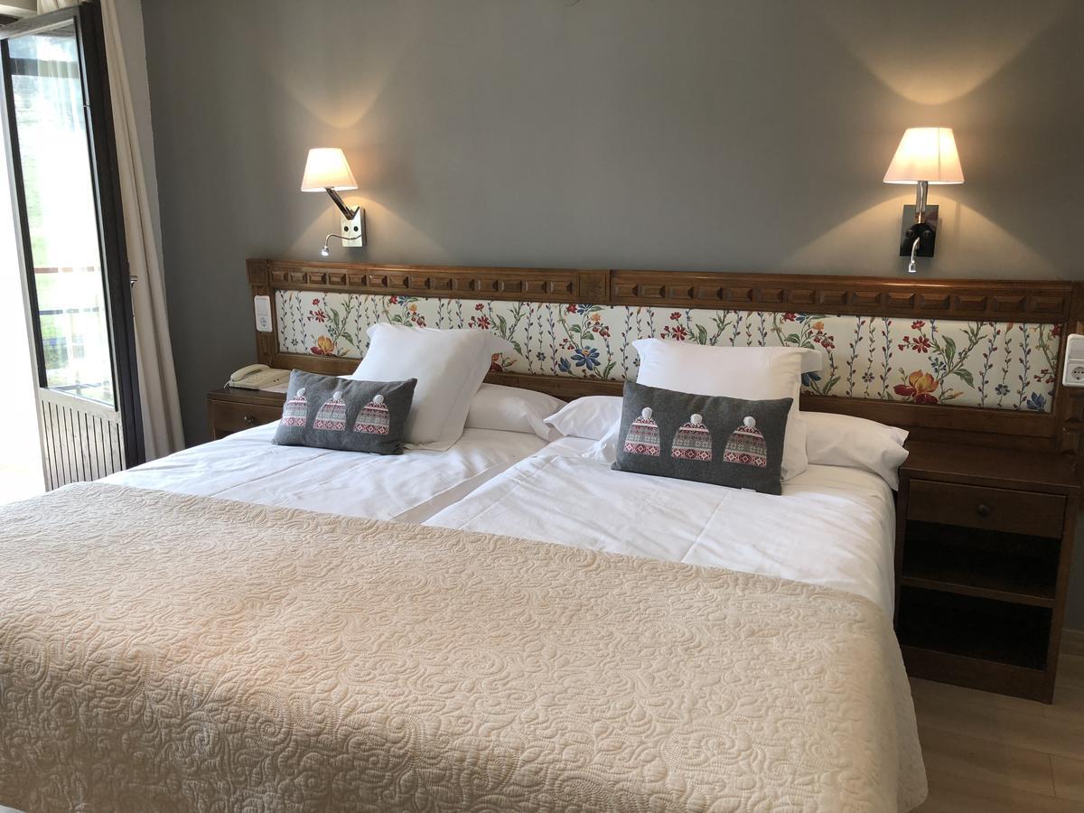 Hotel Edelweiss Candanchú エクステリア 写真